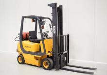 Carrelli elevatori frontali a gas SF Truck SF 15 L