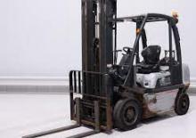 Carrelli elevatori frontali a gas Nissan UD 02 A 25 PQ