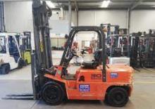 Carrelli elevatori frontali a gas Nissan UGJ 02 A 30 U