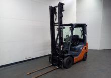Carrelli elevatori frontali diesel Toyota 02-6 FD 15