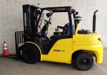 Carrelli elevatori frontali diesel Hyundai 35D-9