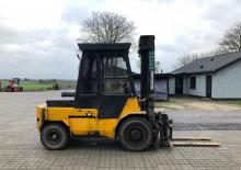 Carrelli elevatori frontali diesel Heden 4435