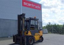 Carrelli elevatori frontali diesel Heden 4450