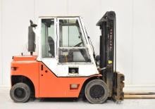 Carrelli elevatori frontali diesel DanTruck 8440 DG 1+2