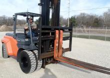 Carrelli elevatori frontali diesel Toyota 8FD70U
