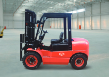 Carrelli elevatori frontali diesel EP CPCD40T3