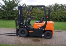 Carrelli elevatori frontali diesel Doosan D20G