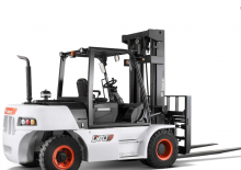 Carrelli elevatori frontali diesel Bobcat D90S-5