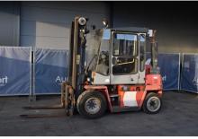 Carrelli elevatori frontali diesel Kalmar DCD50-6H
