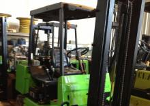 Carrelli elevatori frontali diesel Clark DPS 30