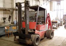 Carrelli elevatori frontali diesel Desta DV 32 B