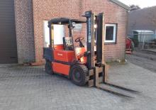 Carrelli elevatori frontali diesel Desta DV 35 B