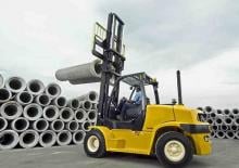 Carrelli elevatori frontali diesel Komatsu FD 135-6