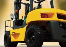 Carrelli elevatori frontali diesel Komatsu FD 60 T 8