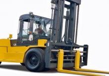 Carrelli elevatori frontali diesel Komatsu FD135-8