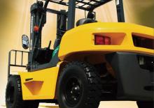 Carrelli elevatori frontali diesel Komatsu FD60-10