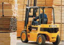 Carrelli elevatori frontali diesel Caterpillar V 40 E