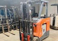Carrelli elevatori frontali elettrici Toyota 8BNCU15