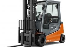 Carrelli elevatori frontali elettrici Toyota 9 FBH 30T 