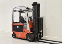 Carrelli elevatori frontali elettrici BT C 4 E 250 NV