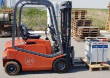 Carrelli elevatori frontali elettrici BT CBE 15 T AC