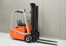 Carrelli elevatori frontali elettrici BT CBE 1.5 T