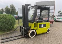 Carrelli elevatori frontali elettrici Clark CEM 35