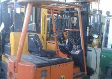 Carrelli elevatori frontali elettrici Lugli E 18