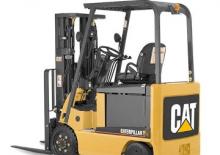 Carrelli elevatori frontali elettrici Caterpillar E3000