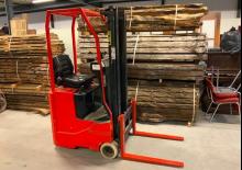 Carrelli elevatori frontali elettrici FABA EFG 1000