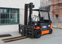Carrelli elevatori frontali elettrici Lugli EHXR 60