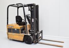 Carrelli elevatori frontali elettrici Caterpillar EP 15 T