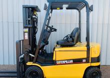 Carrelli elevatori frontali elettrici Caterpillar EP20K C