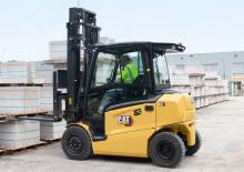 Carrelli elevatori frontali elettrici Caterpillar EP45N