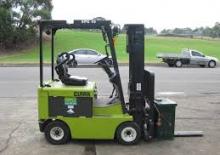 Carrelli elevatori frontali elettrici Clark EPG 15