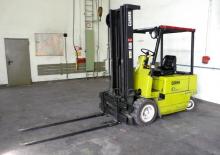 Carrelli elevatori frontali elettrici Clark EPM 25 N