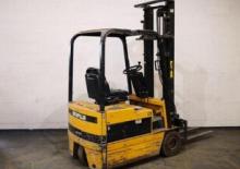 Carrelli elevatori frontali elettrici Caterpillar F 30