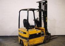 Carrelli elevatori frontali elettrici Caterpillar F 30
