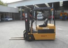 Carrelli elevatori frontali elettrici Caterpillar F 35