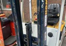 Carrelli elevatori frontali elettrici Komatsu FB 13 M 3 E