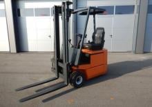 Carrelli elevatori frontali elettrici Steinbock JE 10-55