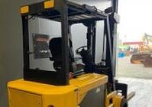 Carrelli elevatori frontali elettrici Caterpillar M 120 D