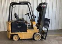 Carrelli elevatori frontali elettrici Caterpillar M 50 D SA