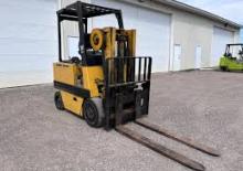 Carrelli elevatori frontali elettrici Caterpillar M 60 D SA
