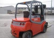 Carrelli elevatori frontali elettrici Cesab MAK 500