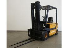 Carrelli elevatori frontali elettrici Steinbock PE 25