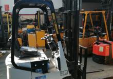 Carrelli elevatori frontali elettrici CTC PL 310
