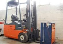 Carrelli elevatori frontali elettrici Lugli POLO 10