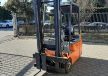 Carrelli elevatori frontali elettrici Lugli POLO 18