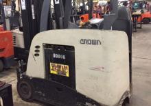 Carrelli elevatori frontali elettrici Crown SC 522X-30